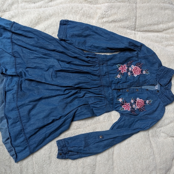 Jean dress 🌺🌺 - Picture 2 of 6